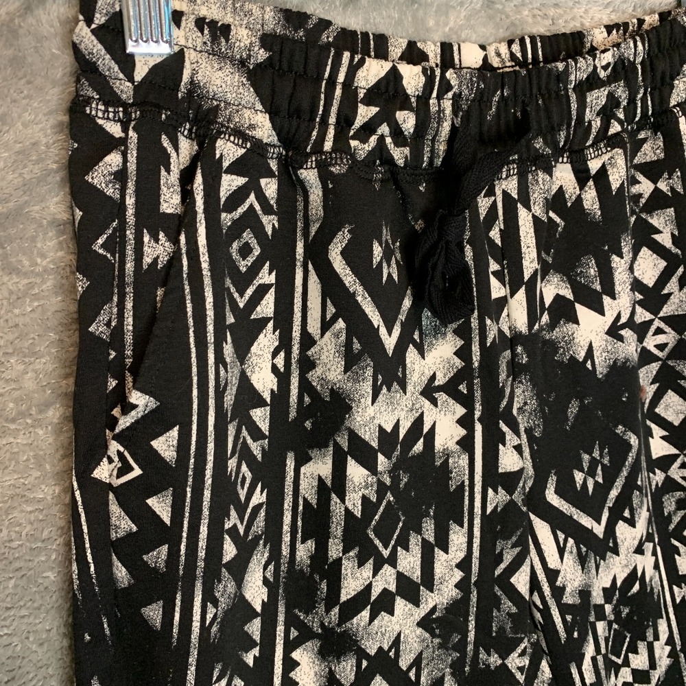 Lularoe Women Aztec Geometric Tribal Pull On Comfy Stretch Active Joggers XS
